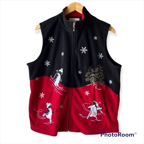 𝅺tradition Red and Black Vintage Winter Themed Vest - Picture 1 of 10